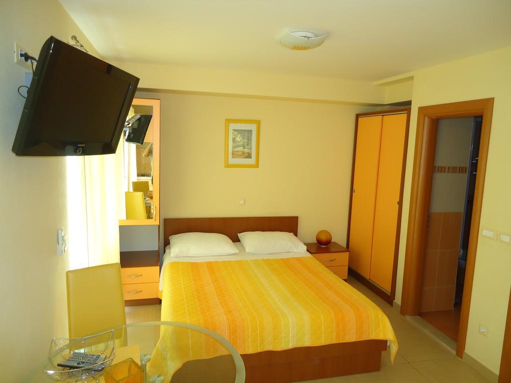 Villa Grgo Apartments Tucepi Ruang foto