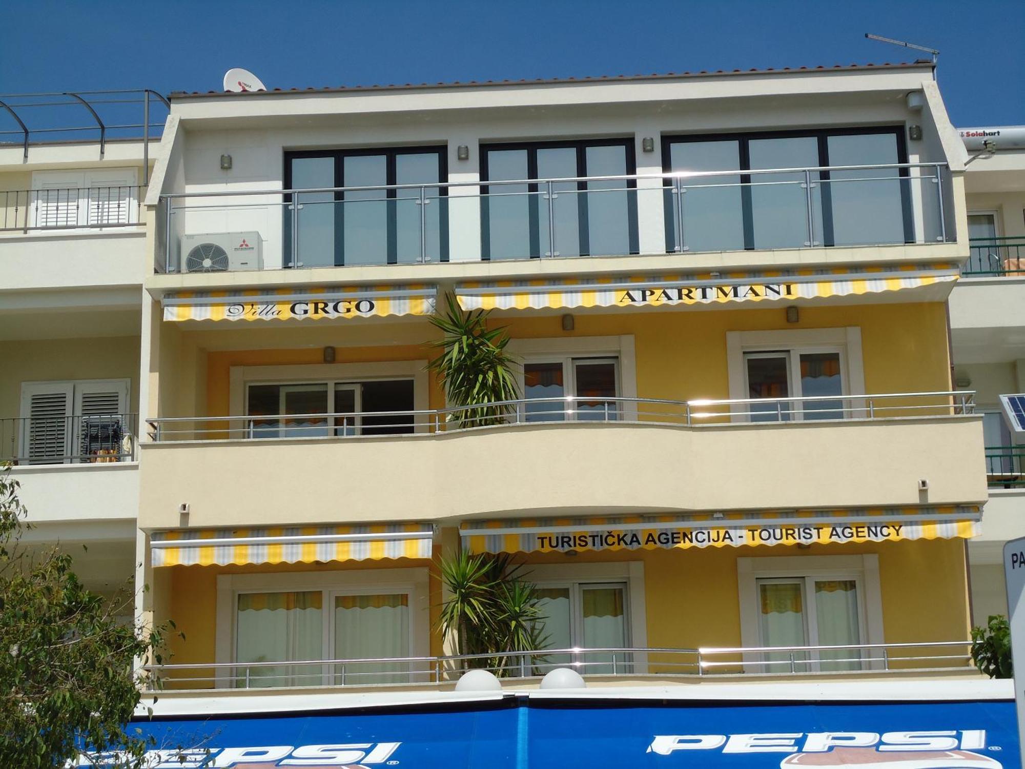 Villa Grgo Apartments Tucepi Bagian luar foto