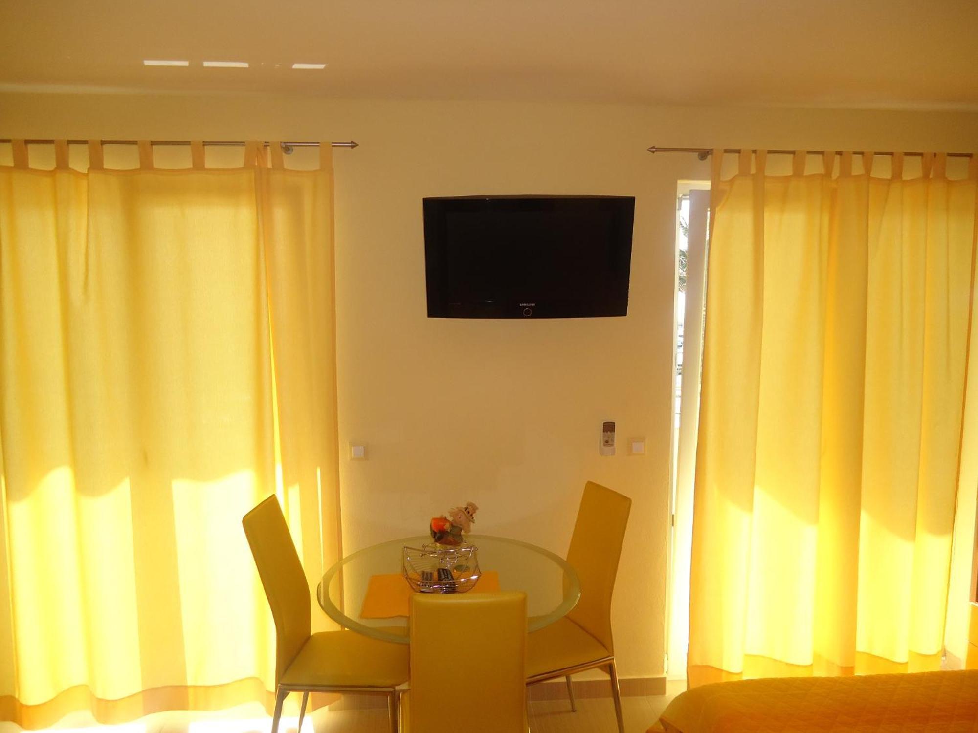 Villa Grgo Apartments Tucepi Bagian luar foto