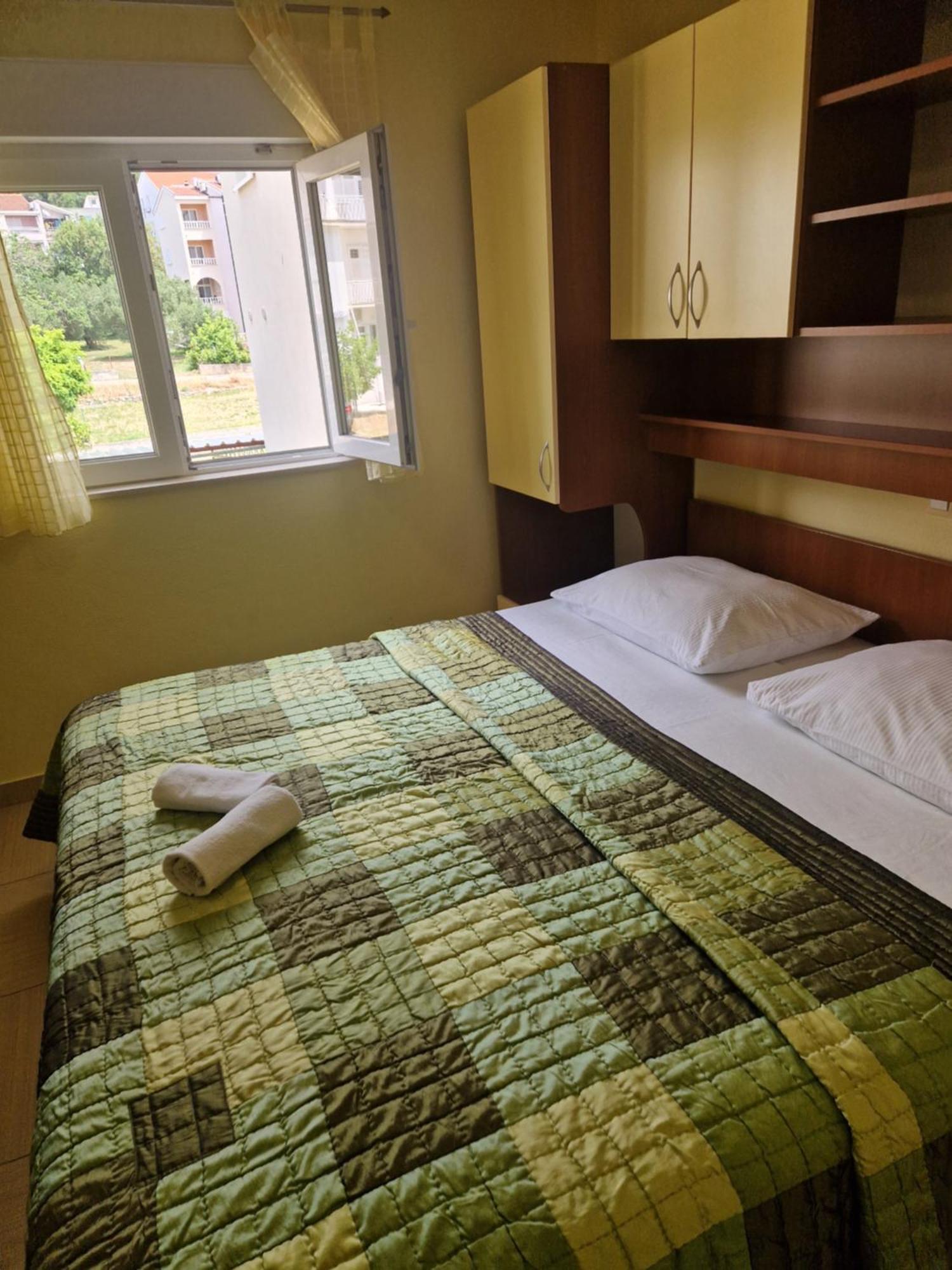 Villa Grgo Apartments Tucepi Bagian luar foto