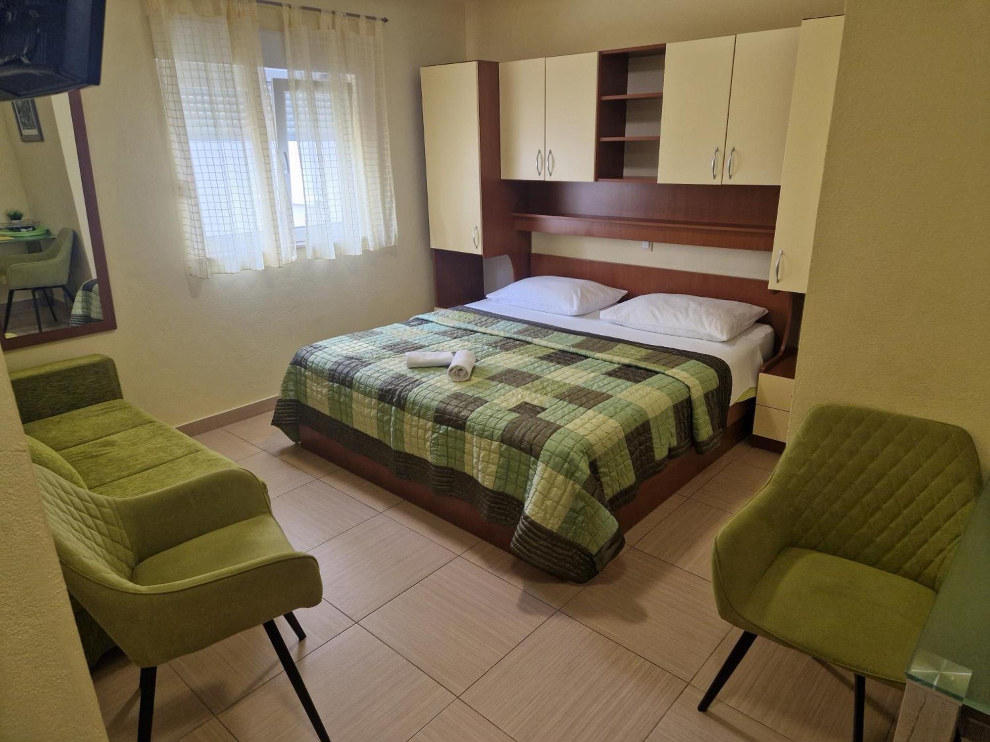 Villa Grgo Apartments Tucepi Bagian luar foto