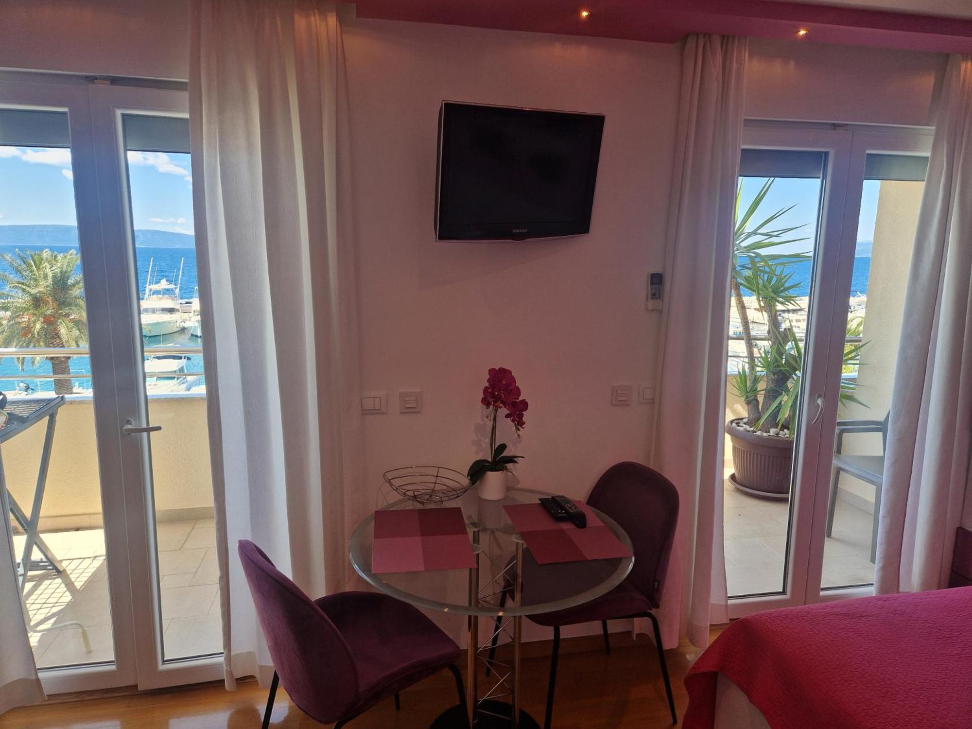 Villa Grgo Apartments Tucepi Bagian luar foto