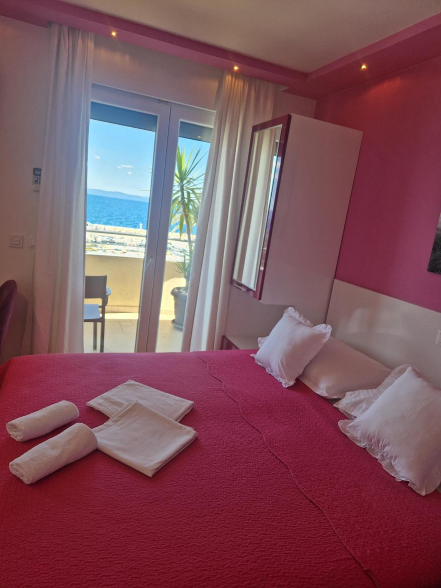 Villa Grgo Apartments Tucepi Bagian luar foto