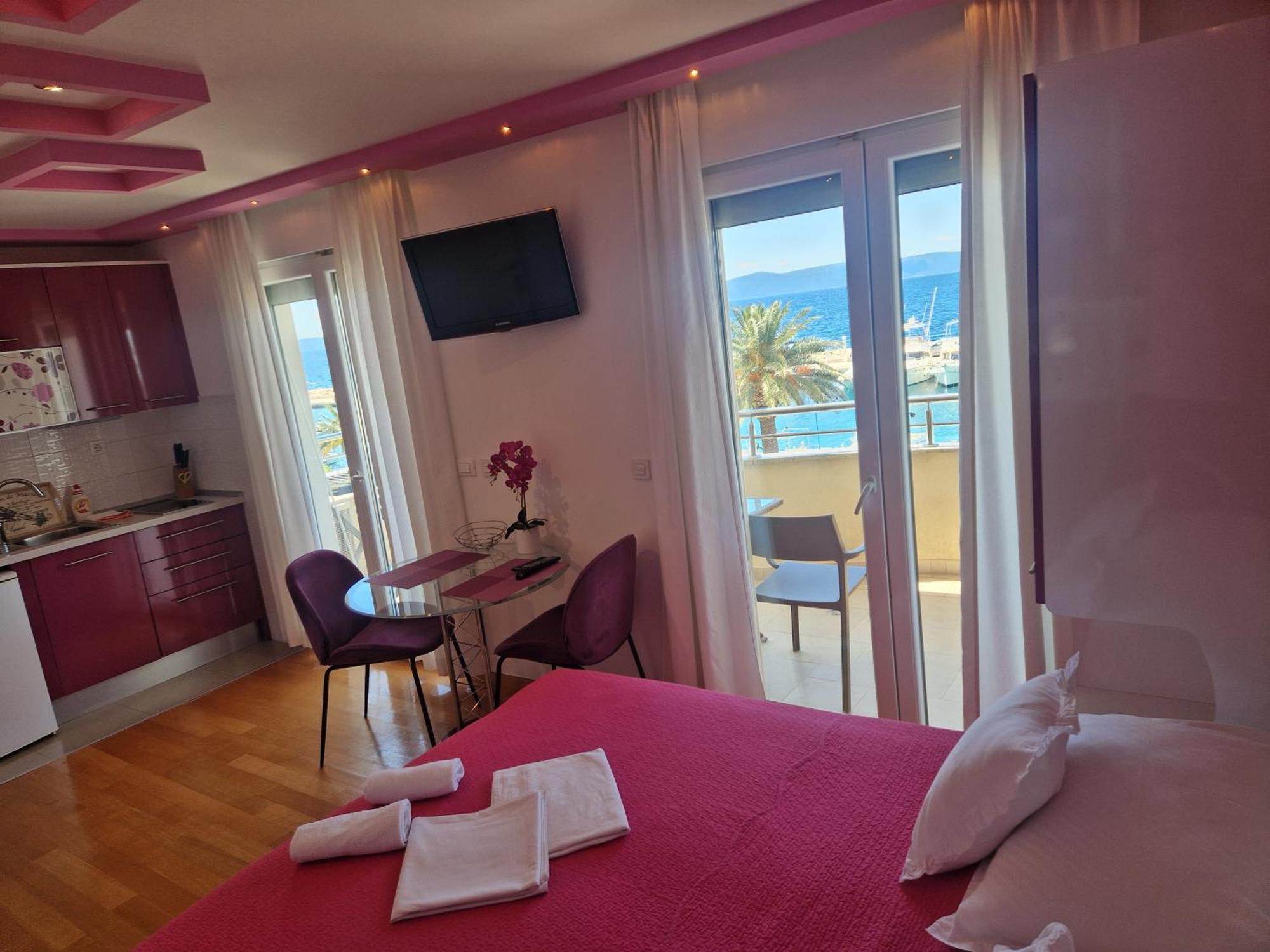 Villa Grgo Apartments Tucepi Bagian luar foto
