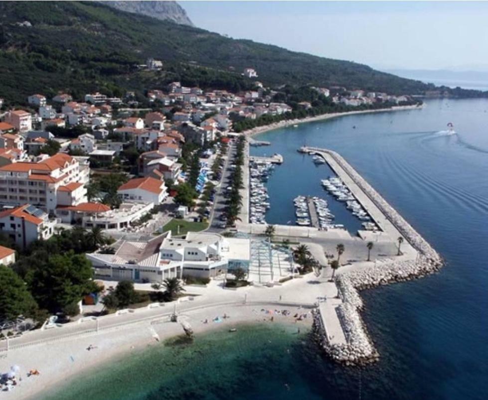 Villa Grgo Apartments Tucepi Bagian luar foto